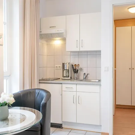 Apartment Moderne Strandnahe In Mit Balkon